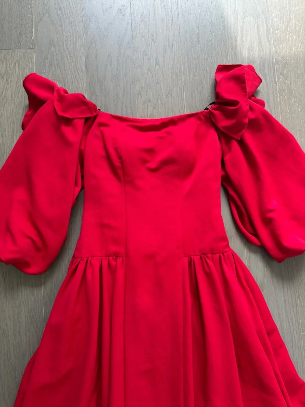 Zac Posen Off The Shoulder Ruffle Red Gown Maxi Taffeta Dress - Size 2 - Picture 3 of 8